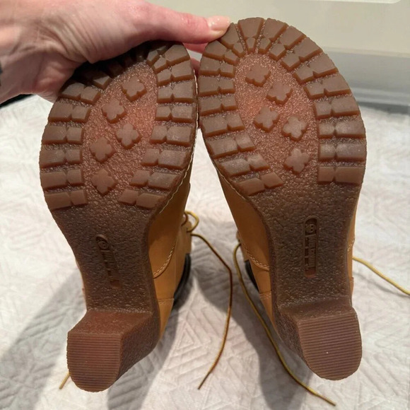 NEW Classic Women's Allington Lace Up Bootie, Timberland, US 7 - Picture 6 of 9